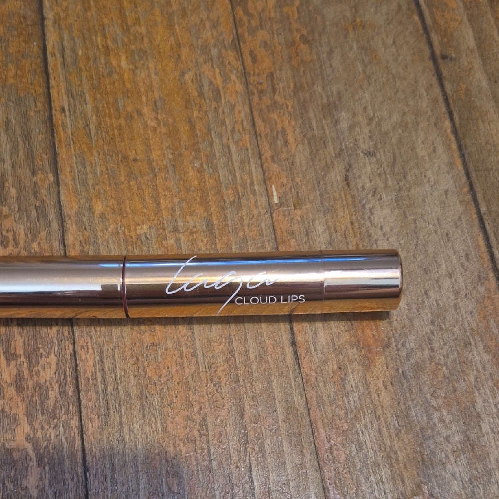 Cloud Lips Lipstick